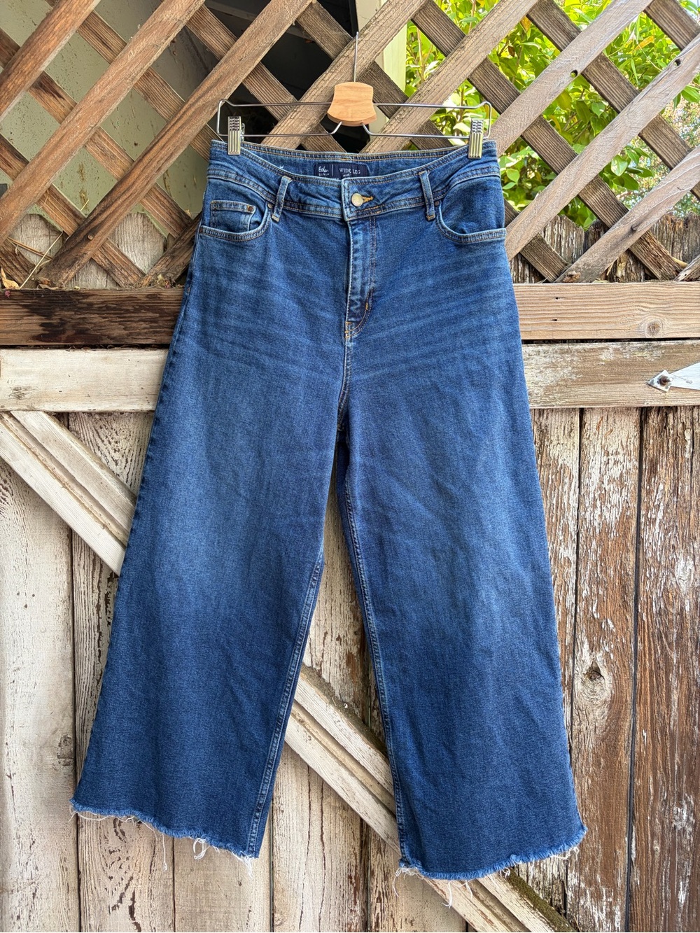 Boden Cropped Wide-Leg Jeans in Dark Blue